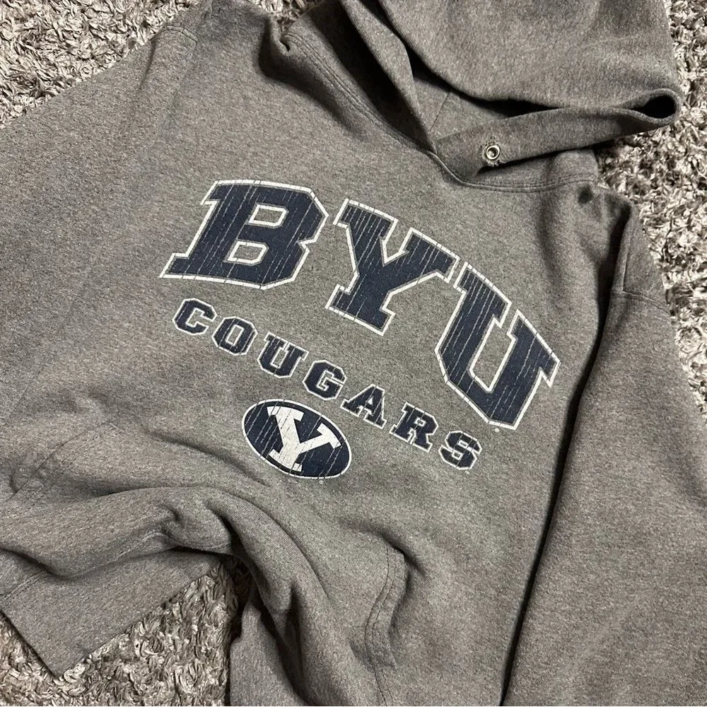 Vintage BYU Cougars Hoodie